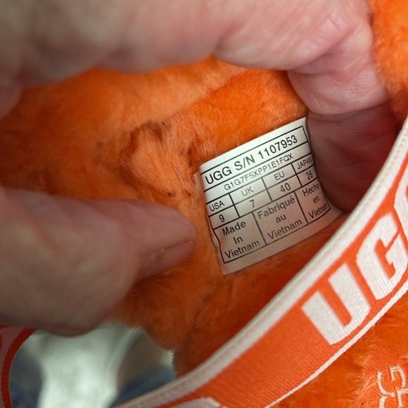 UGG Oh Yeah Slides Orange Women’s Size 9 - Picture 13 of 16